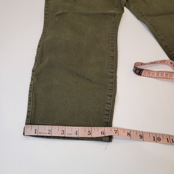 Torrid ULTRA SKINNY CROPPED Olive Wash Plus Size 20 NWT! - Picture 5 of 14